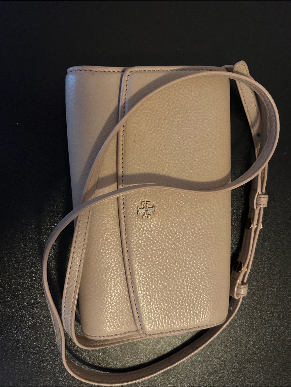 Tory Burch Pebbled Leather Crossbody in Light Beige